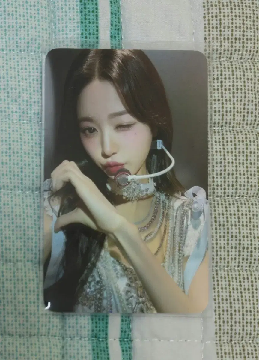 Ive anconhairpin photocard wonyoung wts!