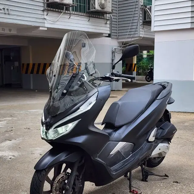 19년식 더뉴 PCX125 팝니다