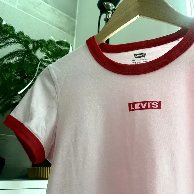 리바이스 levis 기본티 딸기우유 핑크 티셔츠