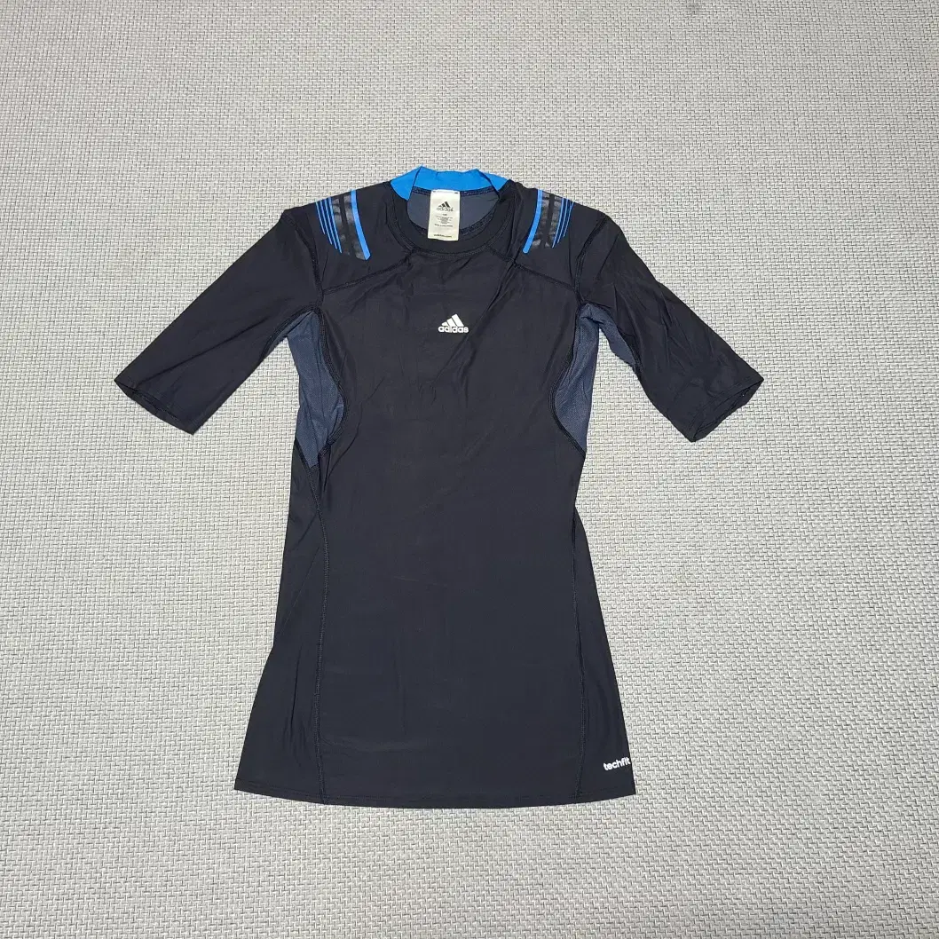 Adidas Compression Short Sleeve T-Shirt / E-tion 2