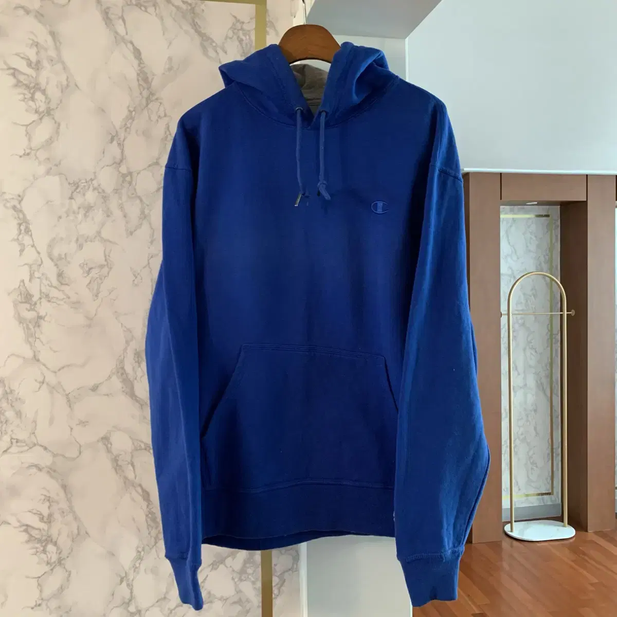 Public) Champion Overfit Cobalt bloo Hoodie (L)