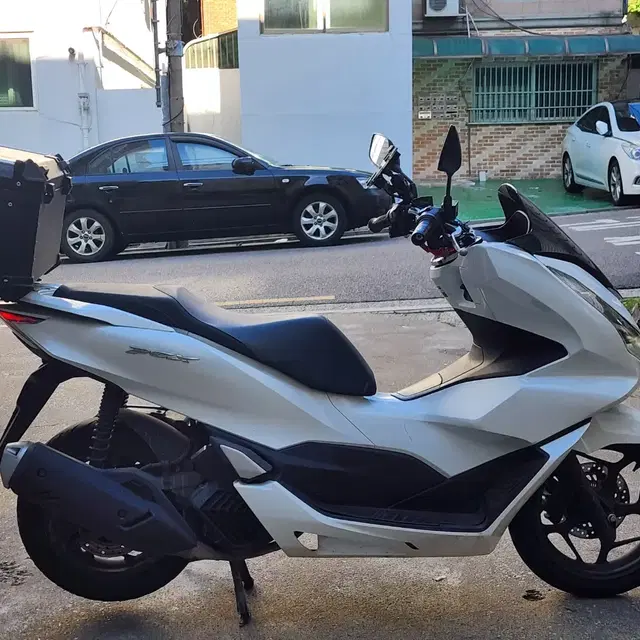 21년식 PCX125 ABS 1만9천 배달세팅 팝니다