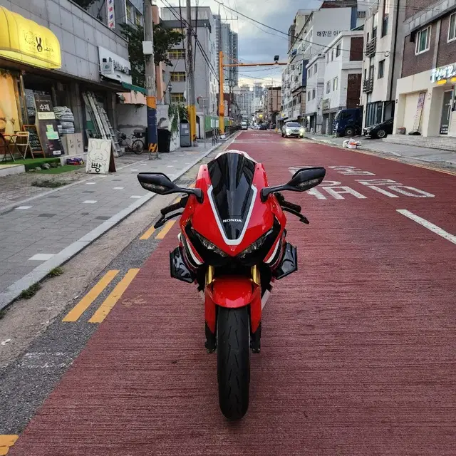 대차가능 ) 짧은주행거리 민트급 17년식 CBR1000RR ABS 모델