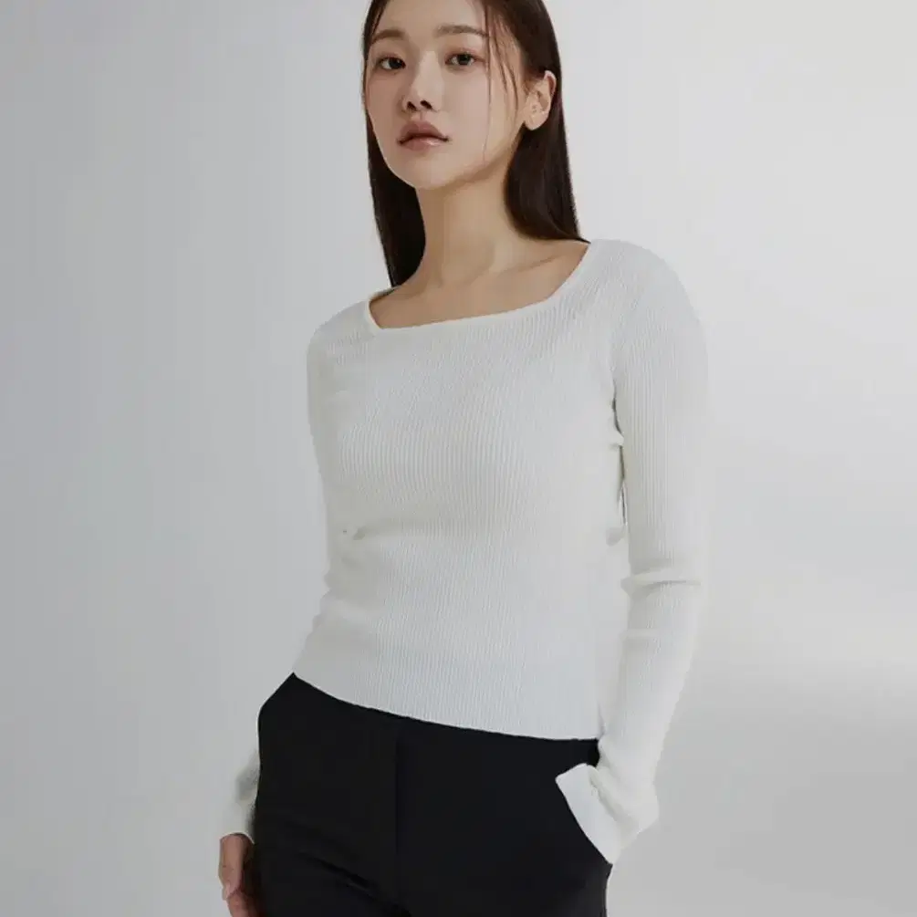 금요일까지! 스파오 스퀘어넥 골지 니트 자라 h&m 론론 로라로라 무신사