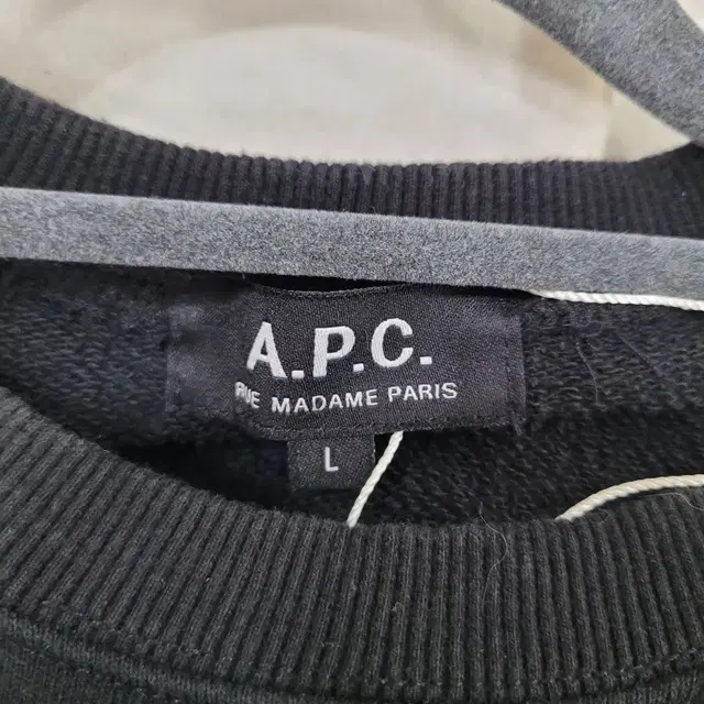 A.P.C. 맨투맨 스웻셔츠 XL