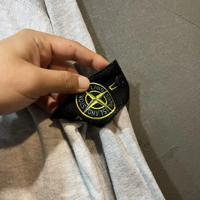 [L] STONE ISLAND 스톤아일랜드 투웨이 집업 니트