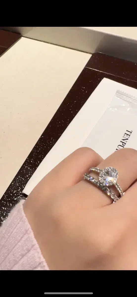 랩다이아 메인석오벌컷 0.37ct +헤일로 멜리다이아 11.5호