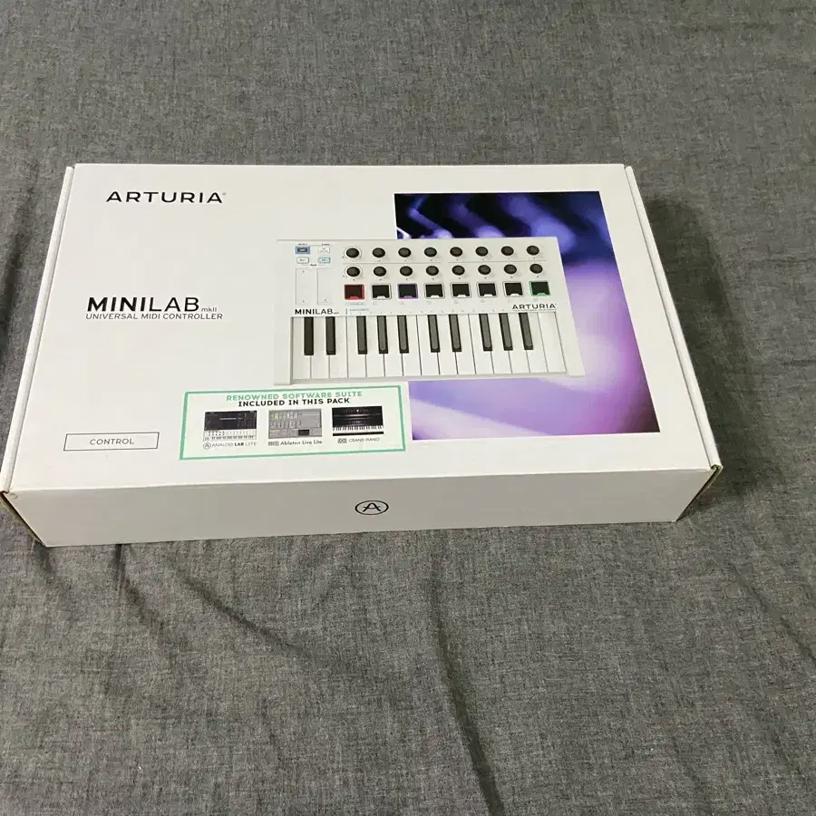 Arturia MiniLab MK2 판매합니다.