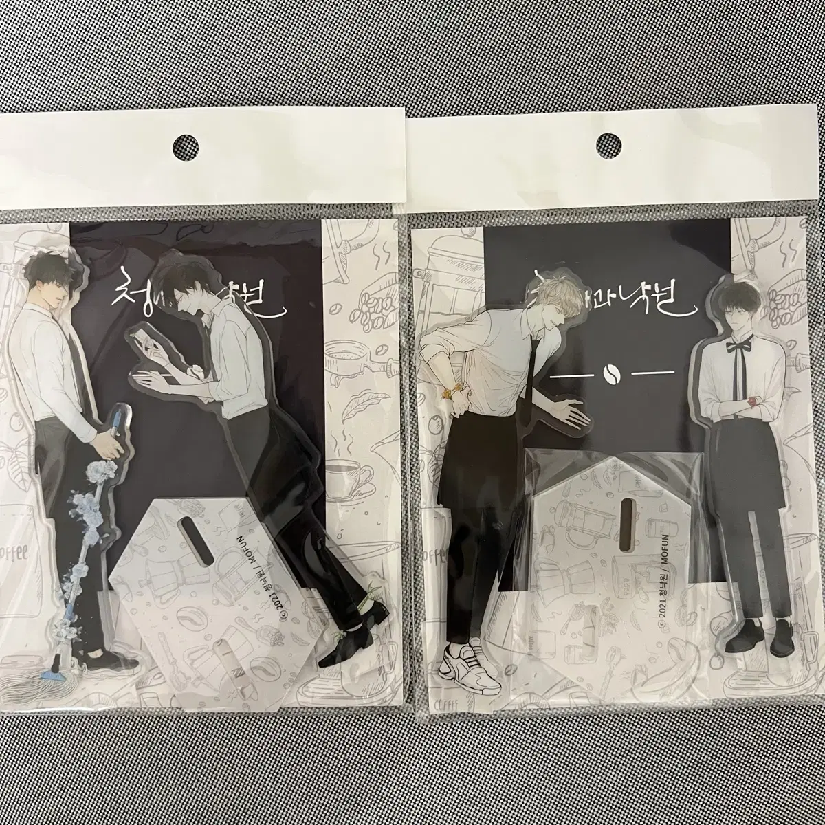 Blue Apple Paradise Blue Paradise Myeongjae Kuknan acrylic stand Goods Korotodum