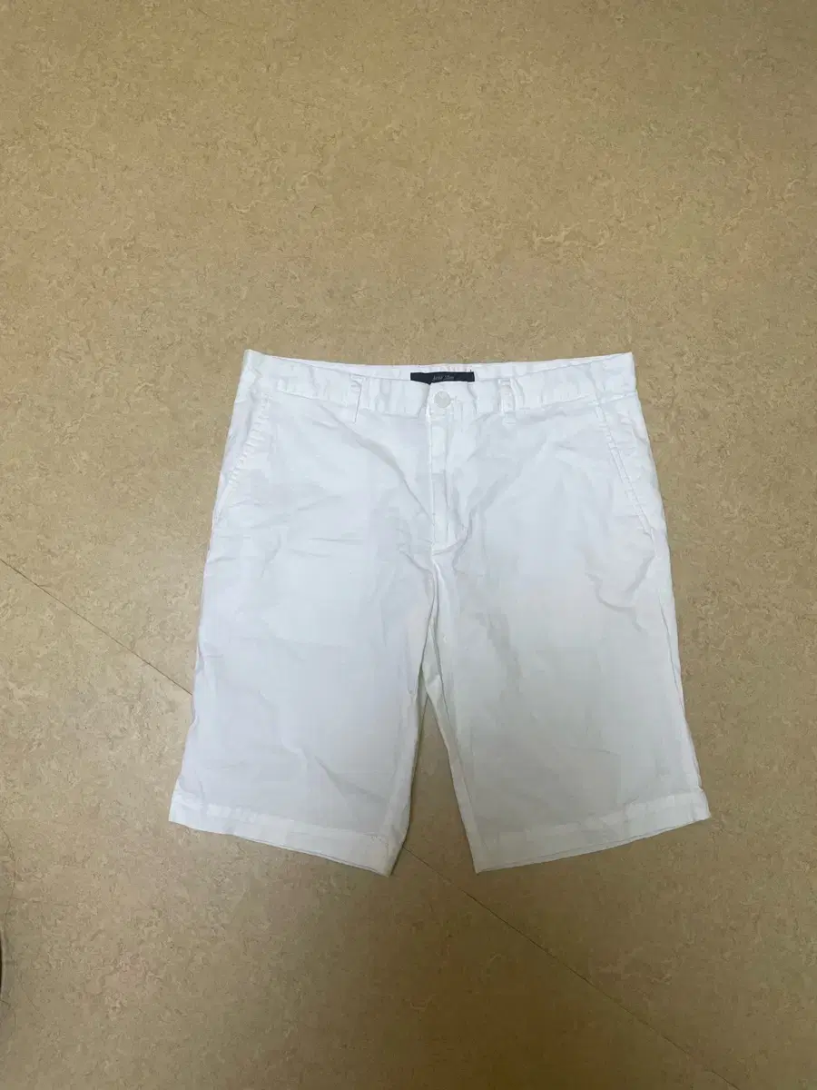 Unworn white cotton trouser vahn