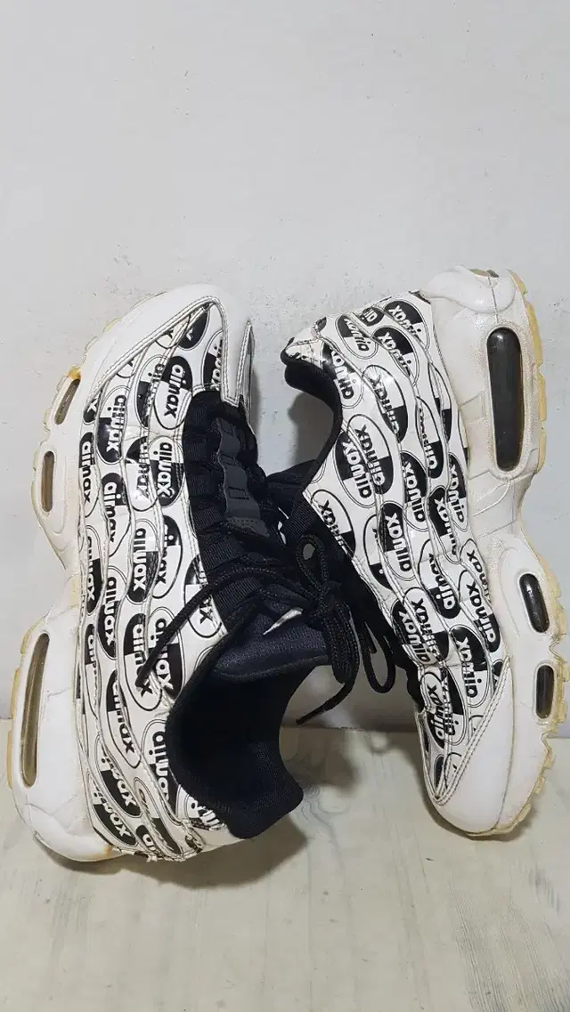 택포 260/265 정품 나이키 95 AIRMAX 프리미엄 쿠션 운동화!