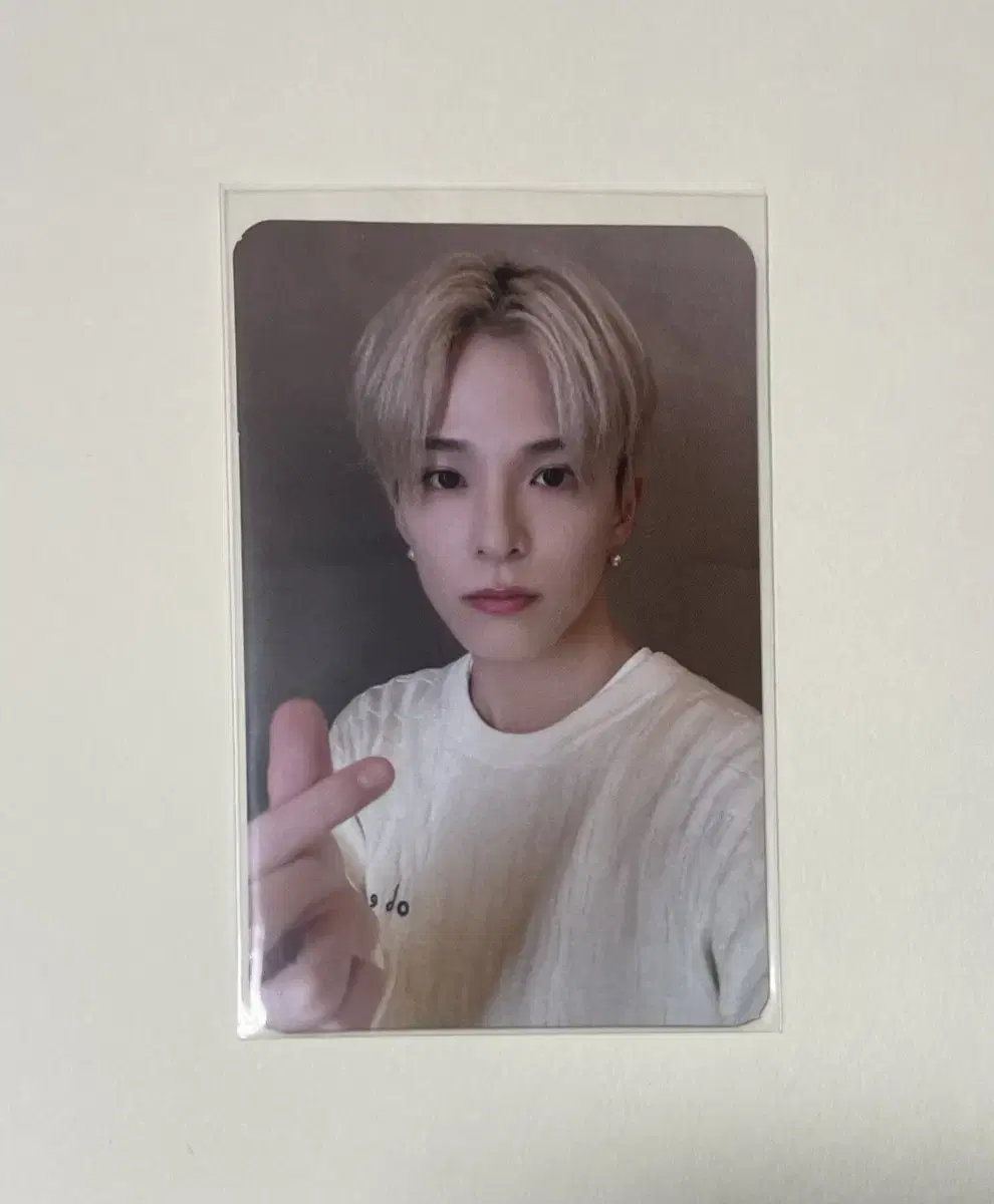 Treasure BFF pop up ld asahi Photocard