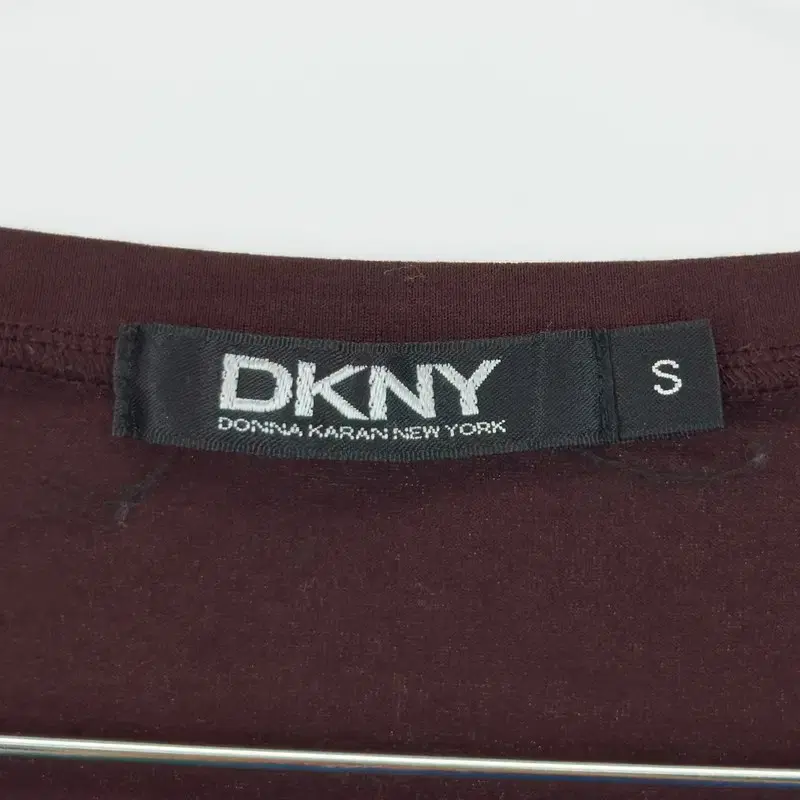 [디케이엔와이] DKNY 코튼 스판 반팔 티셔츠 (여성 44) 26115