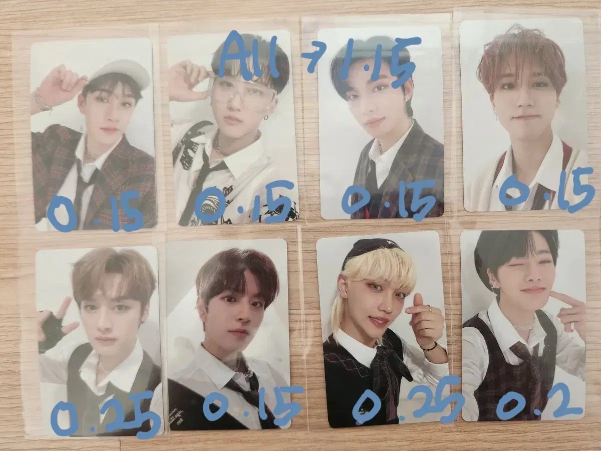 Price drop))Bulk 1.0/Straykids Christmas Evil Hinged Edition Photocard