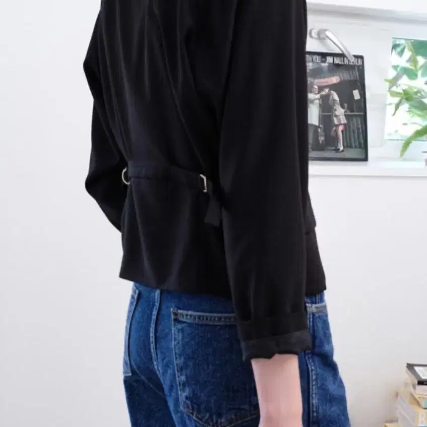 모데스트무드 BLACK SADE JACKET