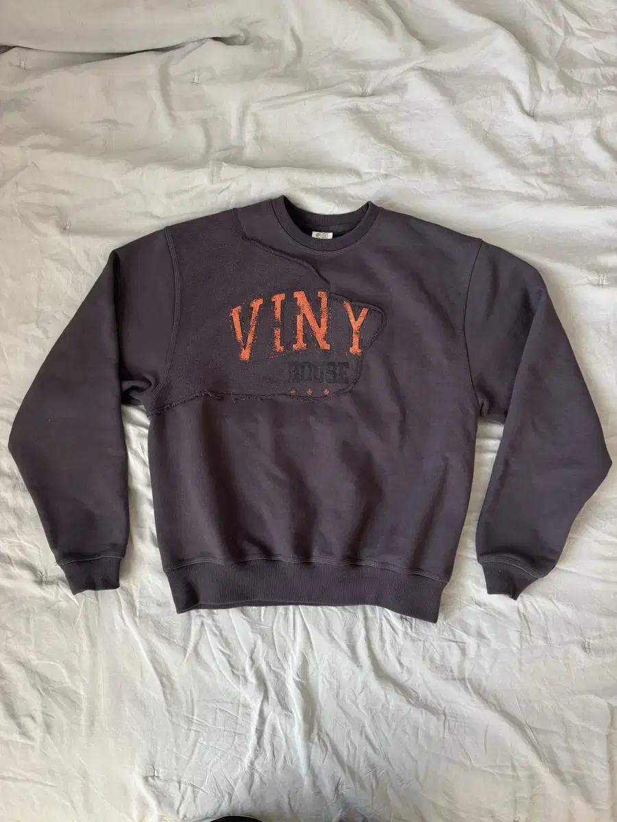 The Vinyl House Cut-Off Sweatshirt Man to Man