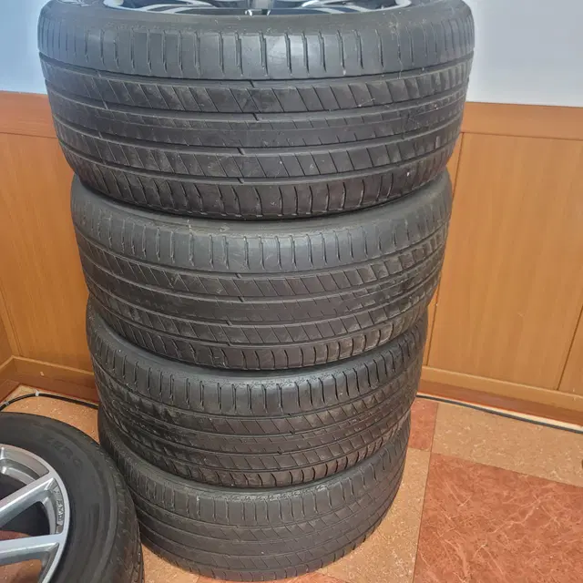 벤츠 지바겐 W463 G63 AMG 20인치 순정휠 팝니다