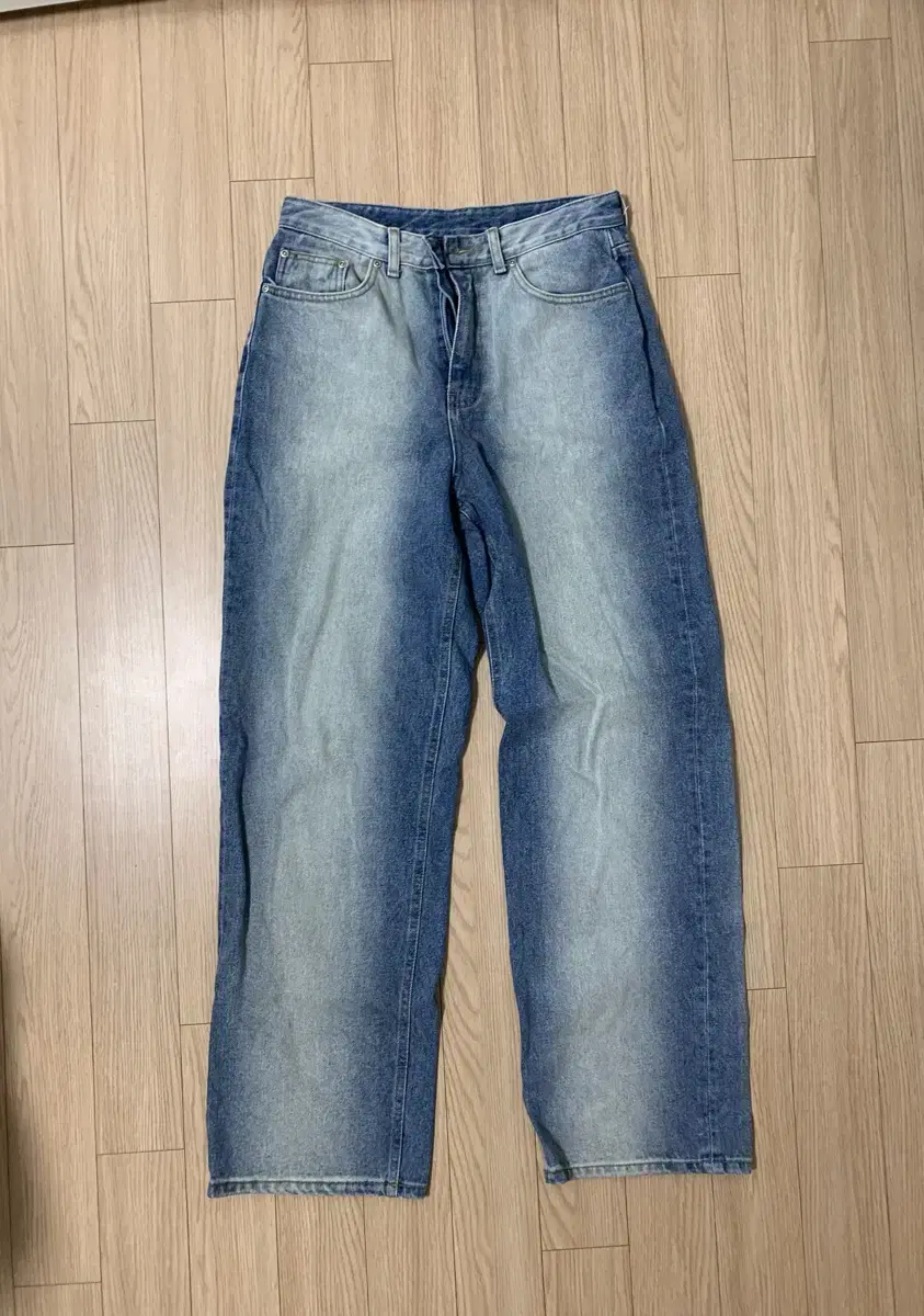 [M] cignature Track Washed Denim Pants Indigo Two-Tone