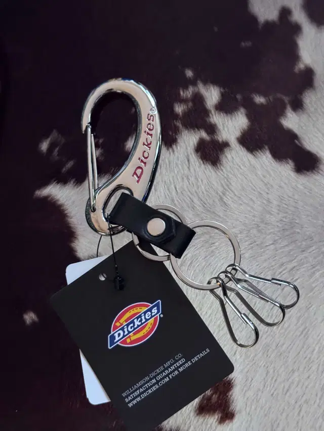 dickies carabiner keyring 디키즈 열쇠고리