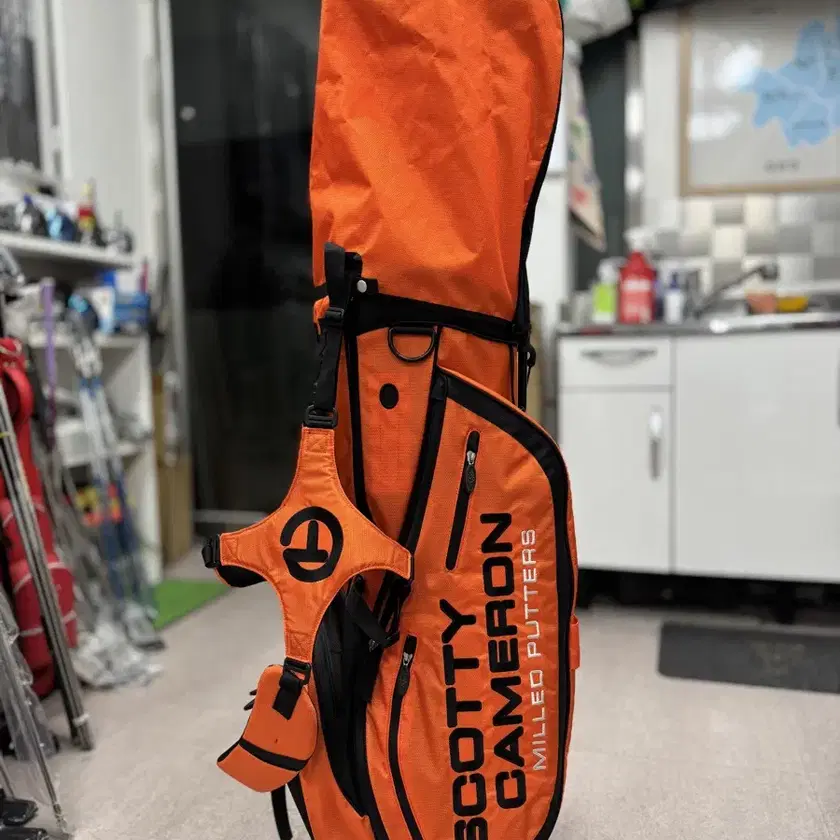 SCOTTY CAMERON MILLENNIUM スタンドバッグ オレンジ SCOTTY CAMERON MILLENNIUM スタンドバッグ オレンジ SCOTTY