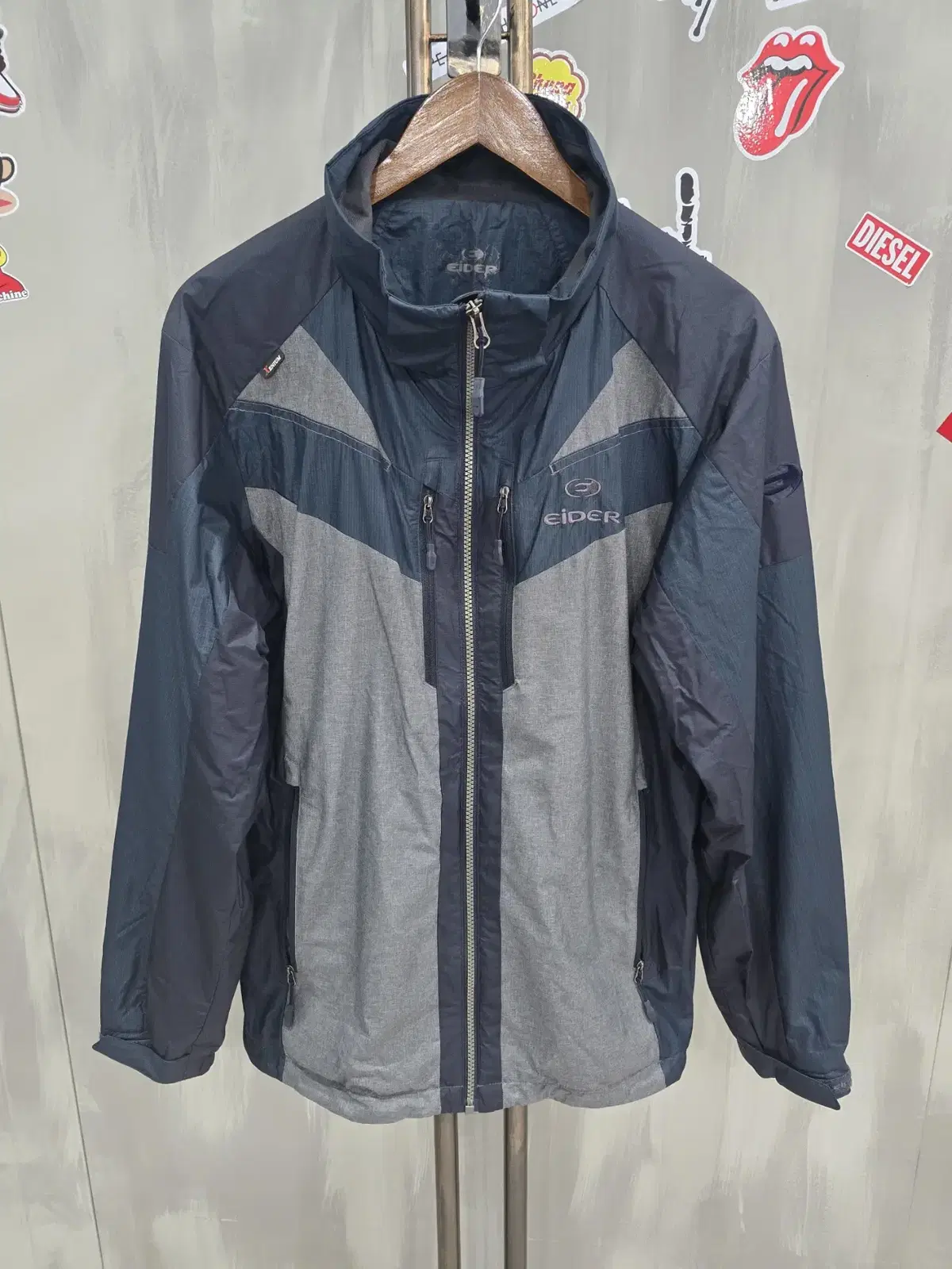 [Used] Eider Windbreaker (no hood)