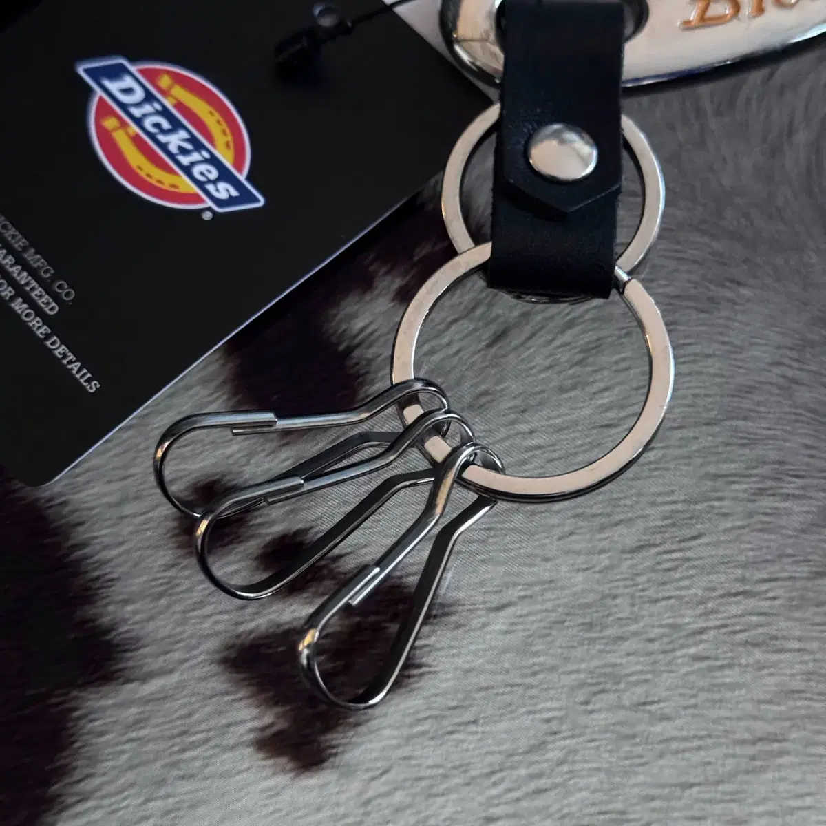 dickies carabiner keyring 디키즈 열쇠고리