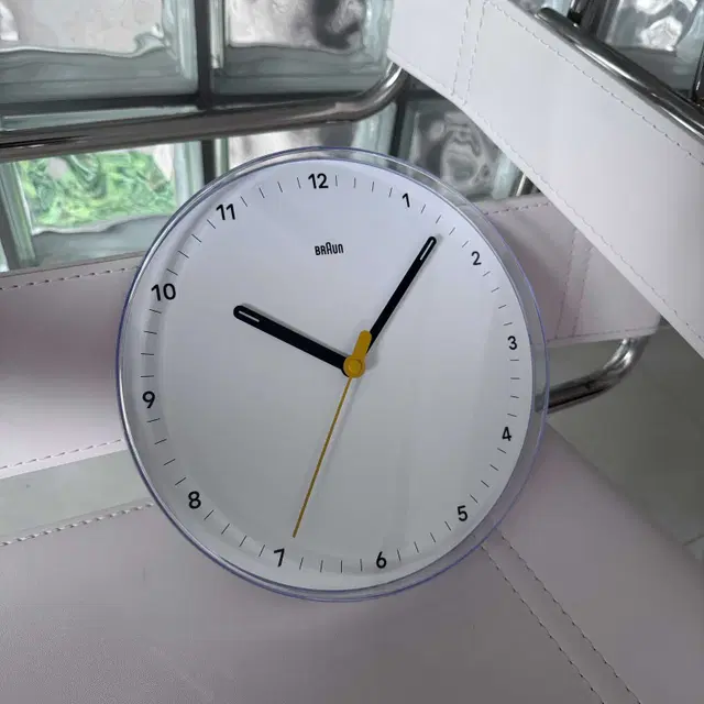 braun wall clock 브라운 벽시계