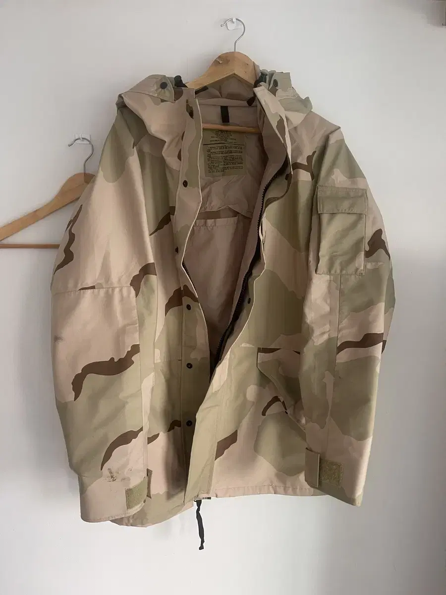 US Army Desert Tricolor Gore-Tex Large Regular