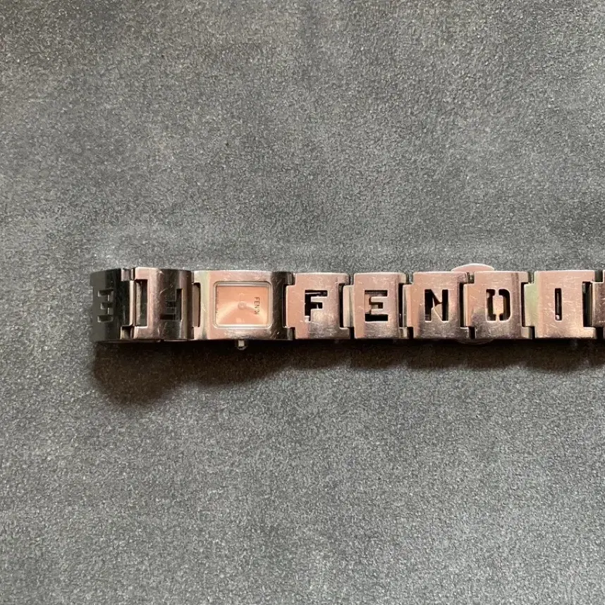 FENDI 빈티지 시계