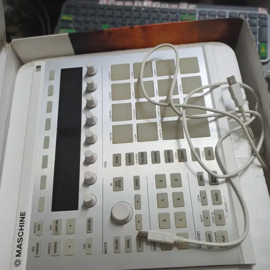 NI Maschine MK2 머신 판매