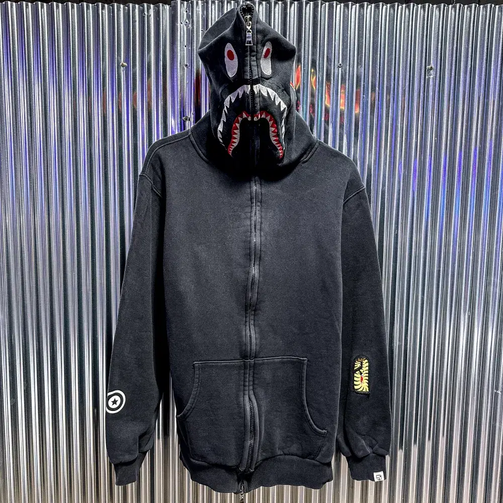 Vape PONR Line Shark Hoodie Zip Up (Domestic L) CD490