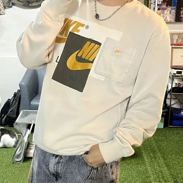 나이키 와일드 패치워크 맨투맨 Nike