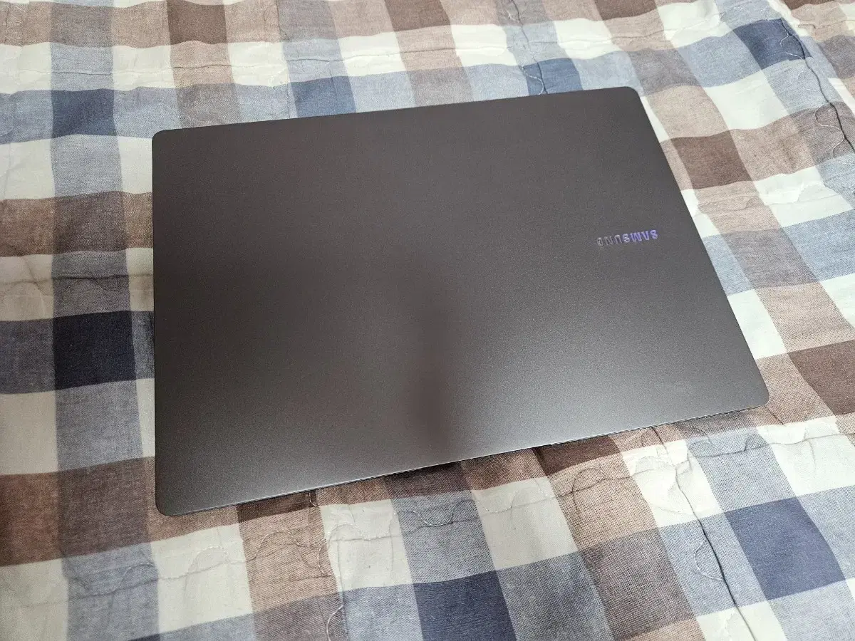 삼성갤럭시북4프로 팔아요2TB (NT940XGQ-A51AG)