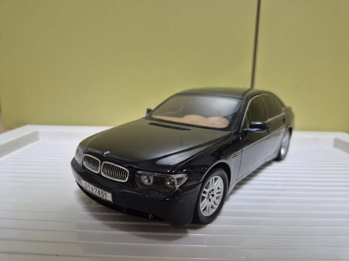 안팔림 교소 BMW 745I 1/18 다이캐스트 모형 자동차