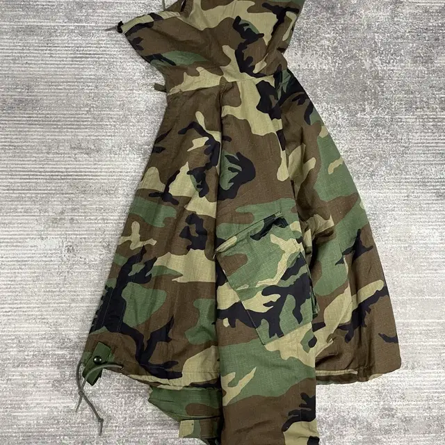 US ARMY WOOD LAND GORE TEX