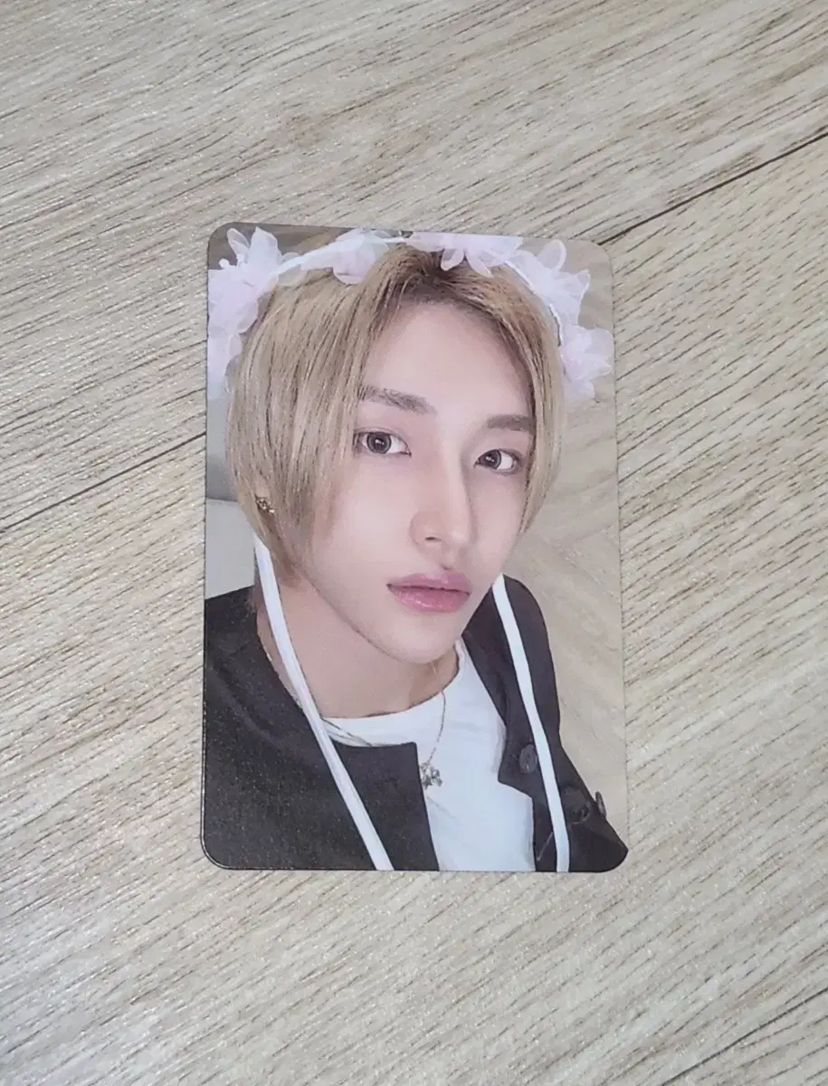 Rize fan con MD BoardingPass wonbin photocard WTS