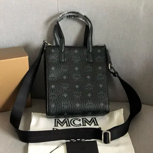 앰씨앰 6711 MCM mini 토트백 크로스바디