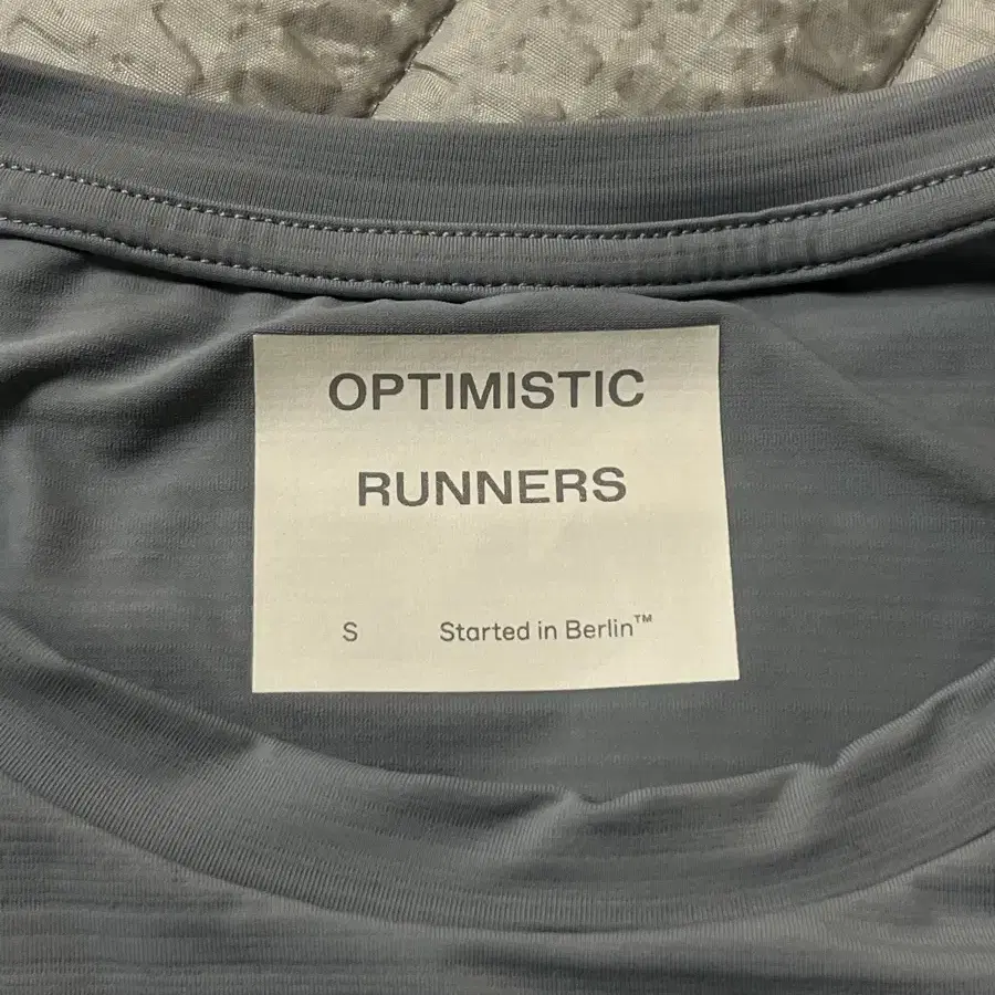 optimistic runners 옵티미스틱 러너즈 반팔(s)