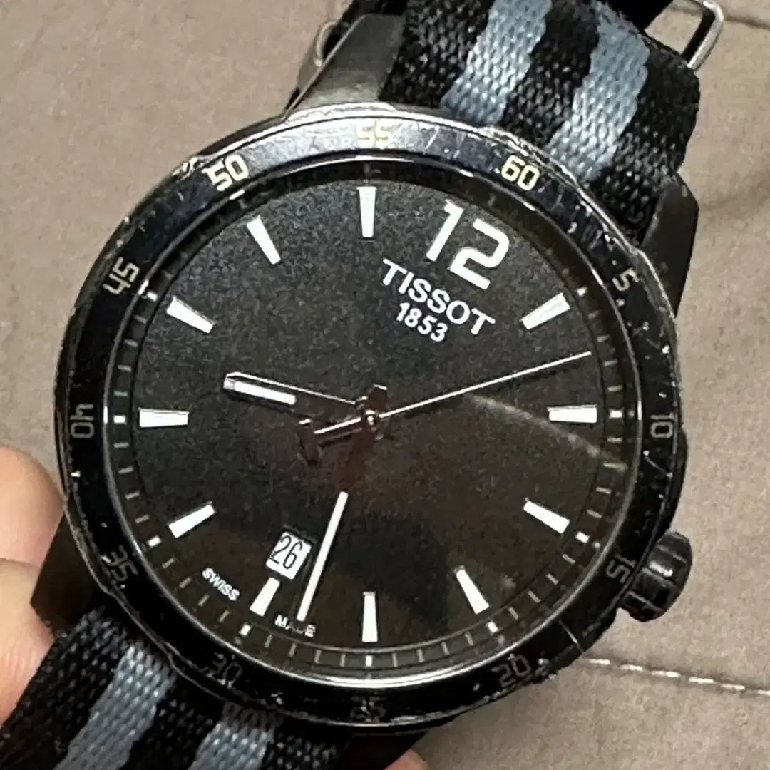 티쏘 T-Sport 퀵스터 (다이버스타일) 쿼츠 40mm