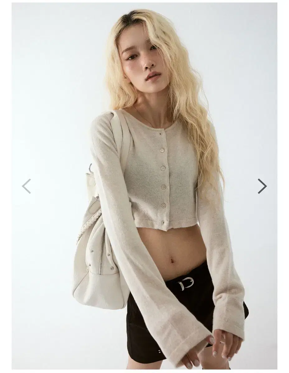 애즈온 REESE WOOL CARDIGAN