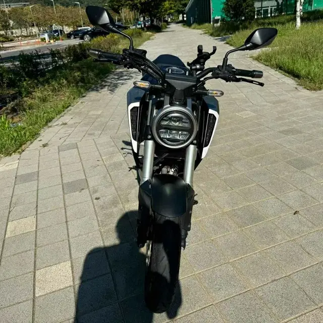 흔다 cb125r 19년형 abs 판매합니다