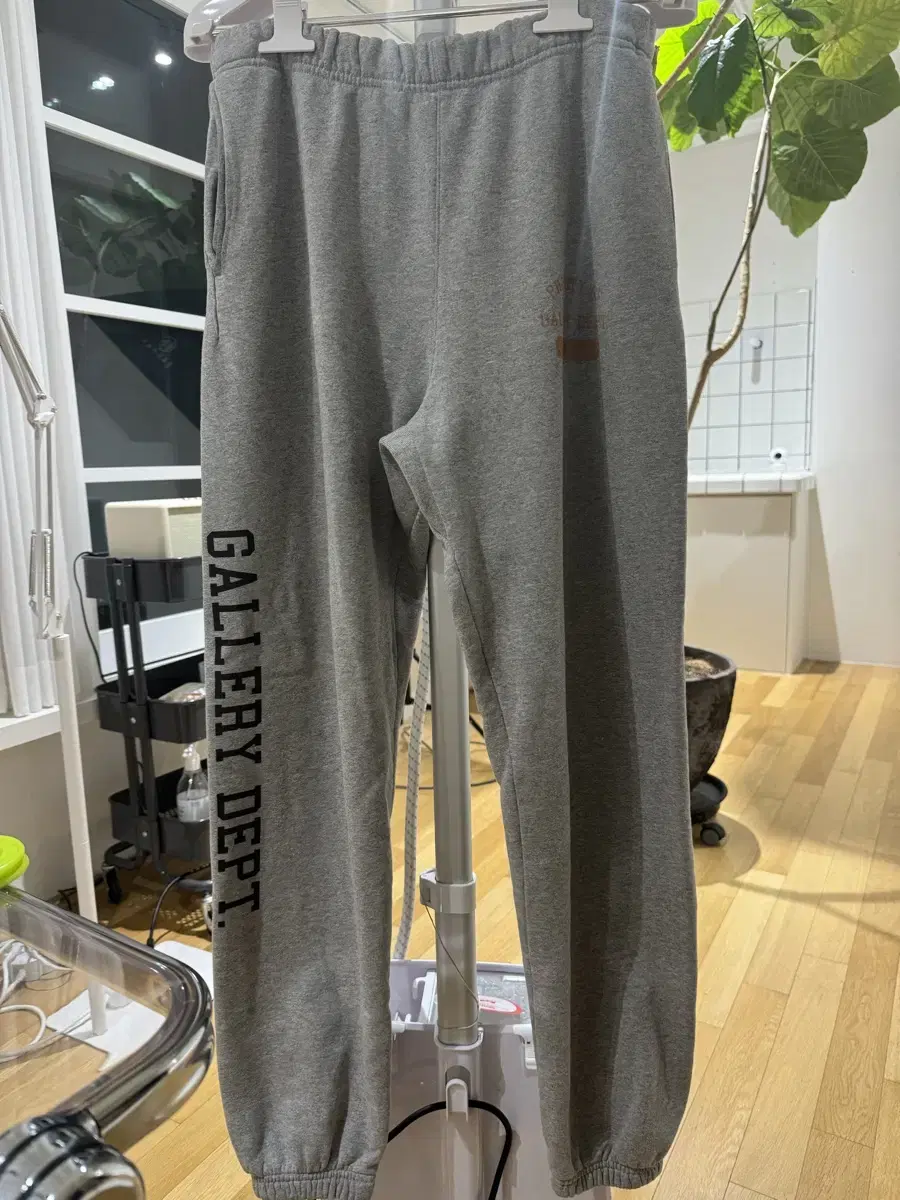 Gallery Department Jogger Pants