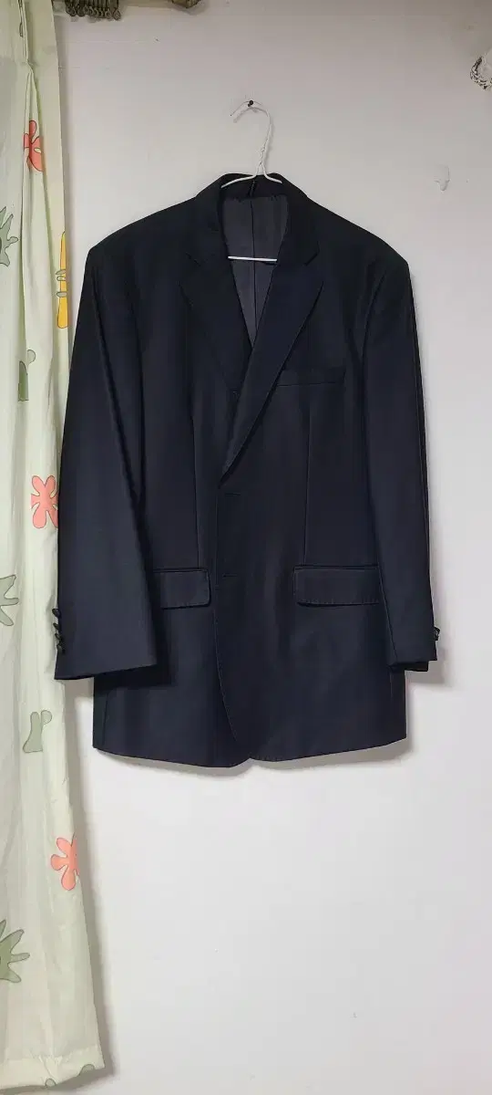 BON. thin pure wool luxury suit jacket 105