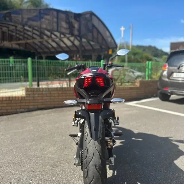 CB190R