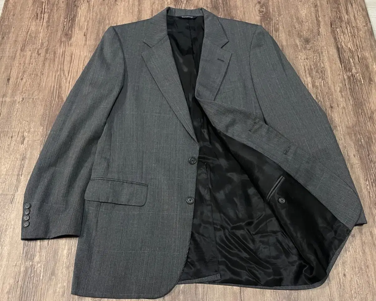 [100] Burberry glencheck blazer A++.