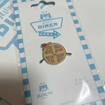 젤리캣 jellycat 핀 배지 와플