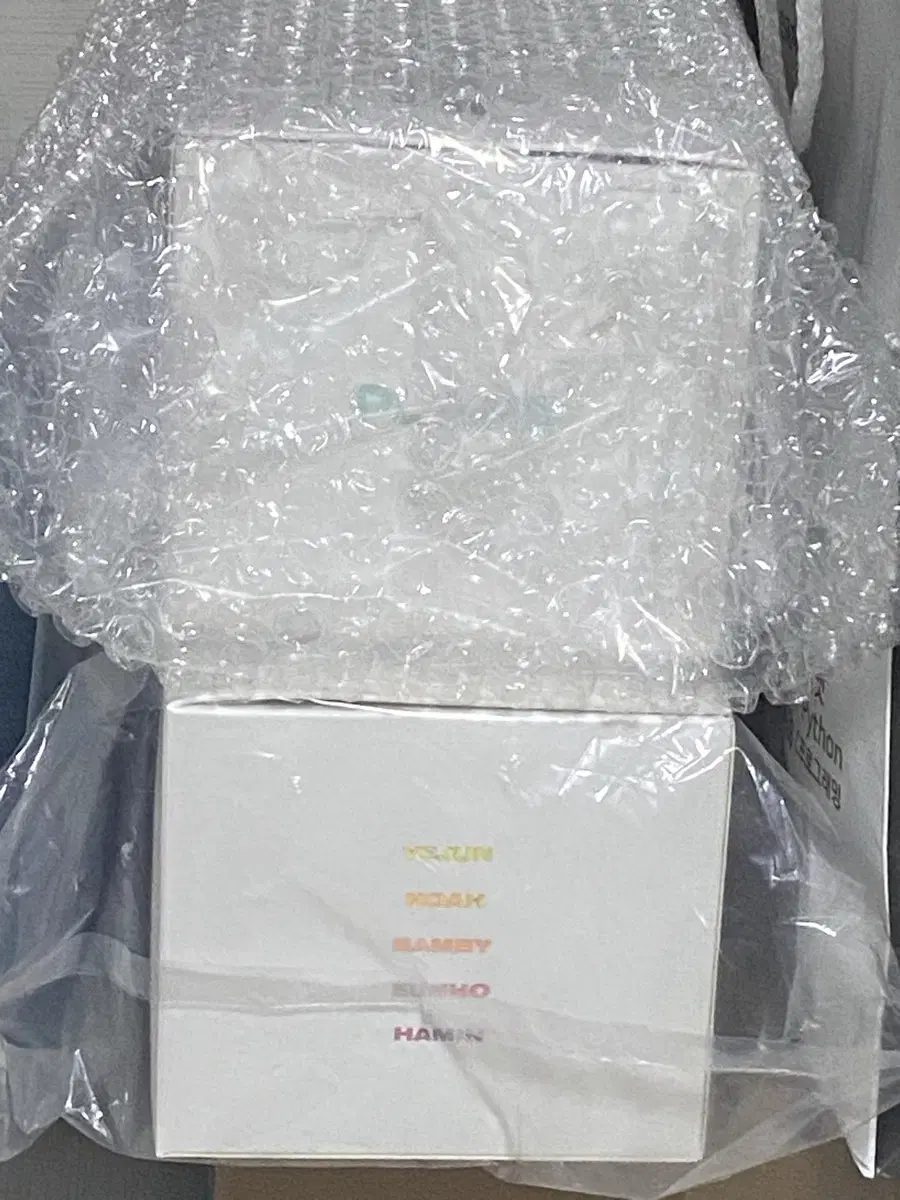 Plave lightstick with photocard sealed full price wts direct