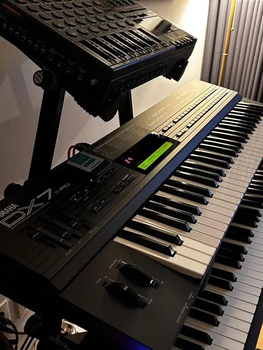 YAMAHA DX7 II FD 야마하 빈티지 신디사이저(사은품 증정)