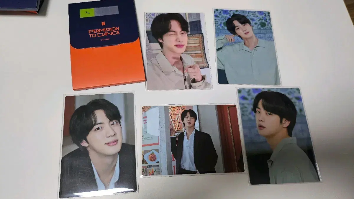 bts jin jin puttudan mini photocard de ball