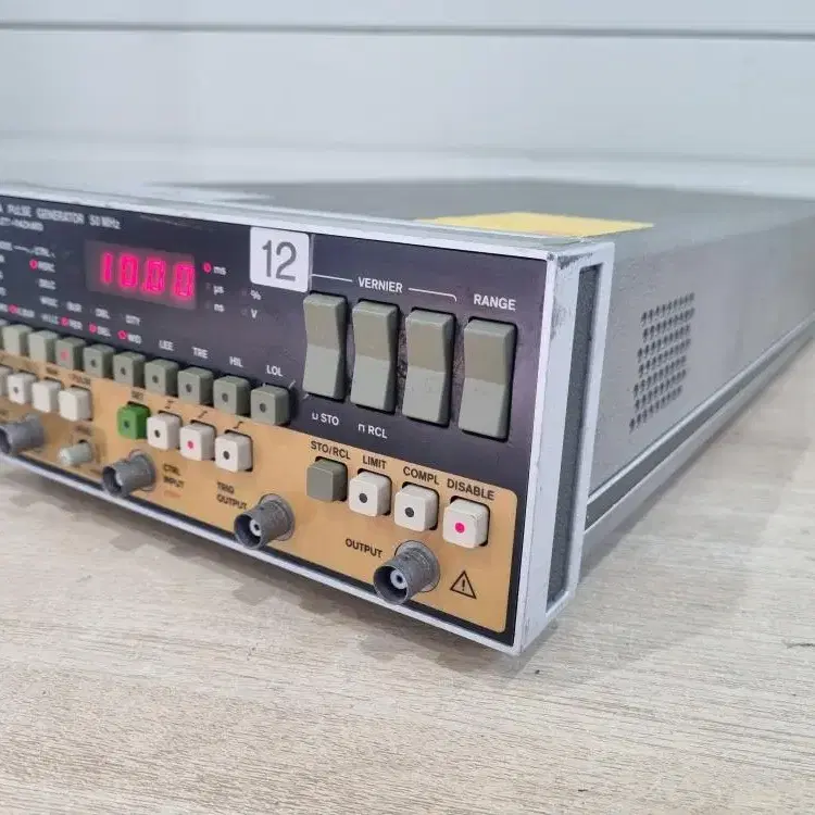 HP 8112A Pulse Generator 50MHz 펄스발생기